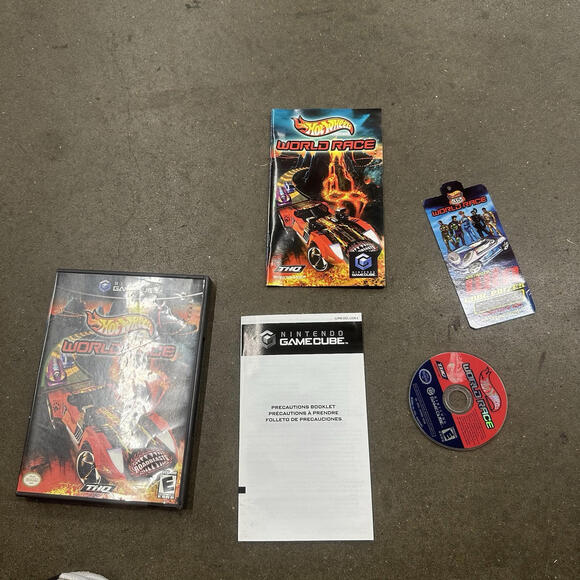 Hot Wheels: World Race (Nintendo GameCube, 2003) Complete - Picture 1 of 1